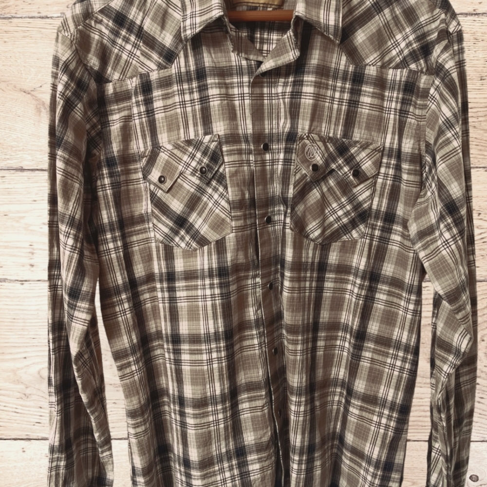 Men's Wrangler Retro Pearl Snap L/S Shirt Size XL 2 Snap Pockets & Cuffs